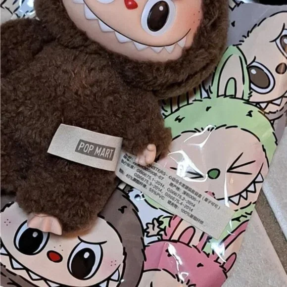 Pop Mart - Labubu- Exciting Macaron -The Monsters-Chestnut Cocoa